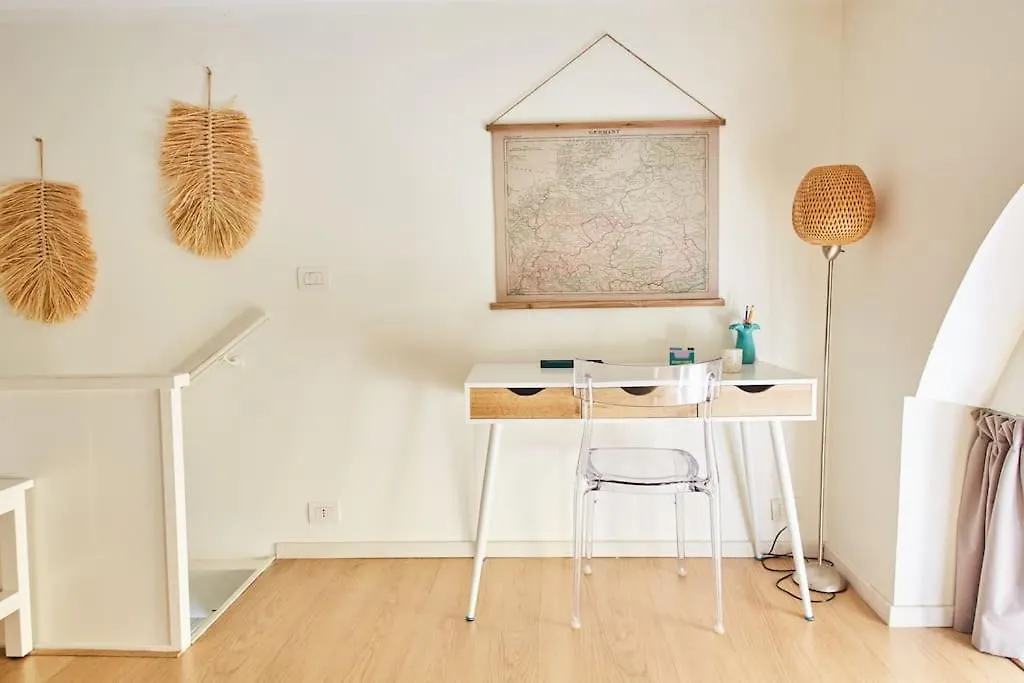 Quiet House In The Center - Porta Venezia Apartment Milan Italy