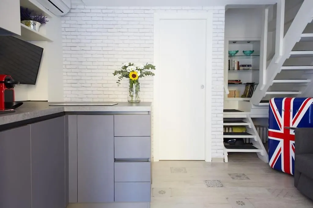 Quiet House In The Center - Porta Venezia Apartment Milan Italy